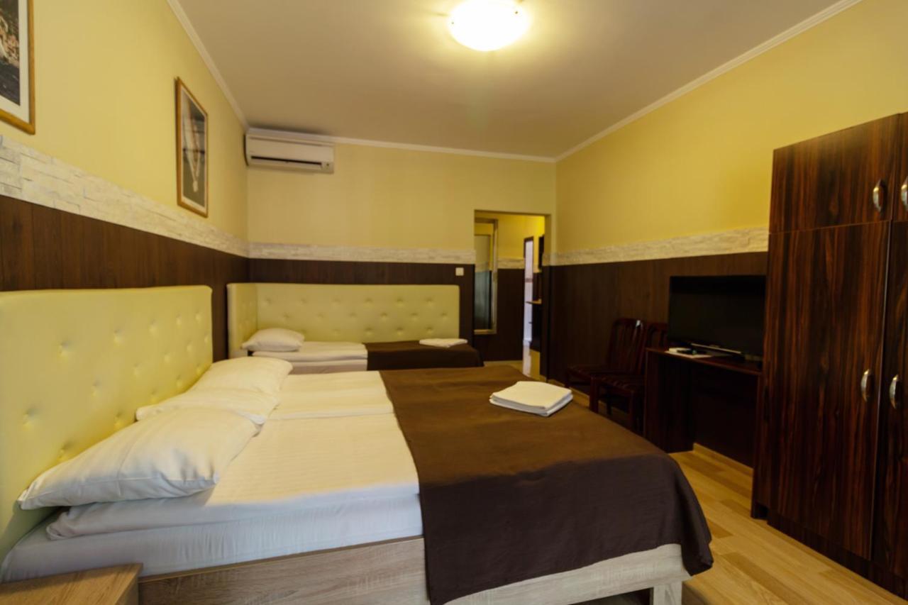 Bella Villa Siófok Buitenkant foto